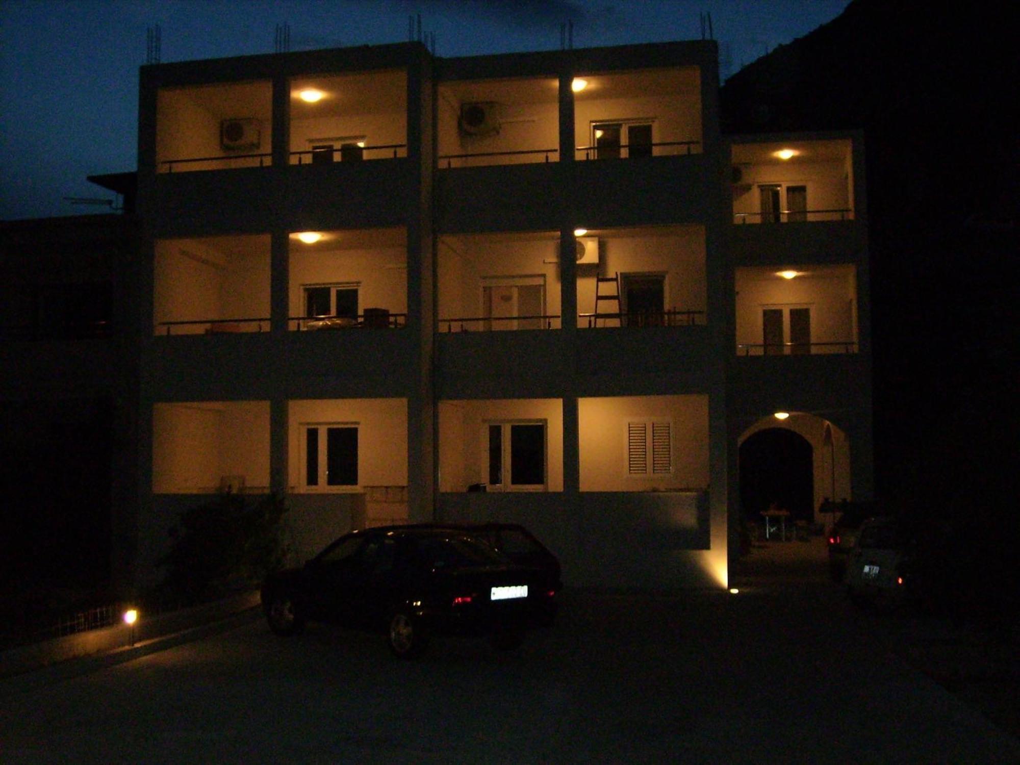 Apartment Ante *